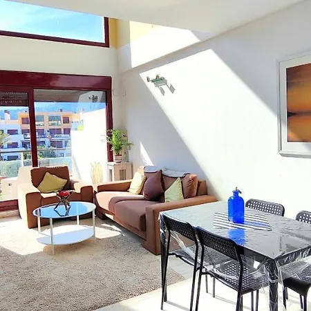 Gorgeous 2 Bedrooms Duplex In Natural Reserve park! Διαμέρισμα Εστεπόνα