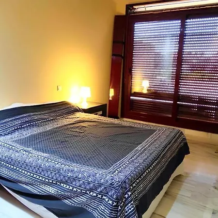 Gorgeous 2 Bedrooms Duplex In Natural Reserve park! Διαμέρισμα Εστεπόνα