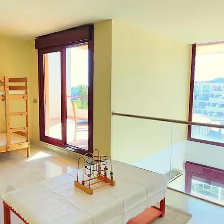 Gorgeous 2 Bedrooms Duplex In Natural Reserve park!
